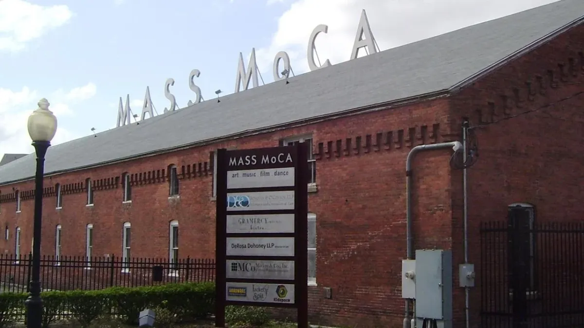 Support the strike by the MASS MoCA workers! Fight for good wages and the right to art and culture for all!